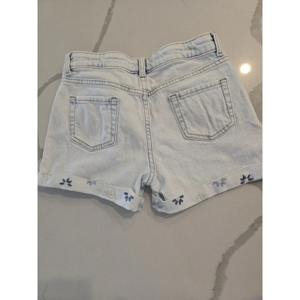 ​Cat & Jack L 10/12 Denim Shorts Girls Light Wash Embroidered Daisy Flower